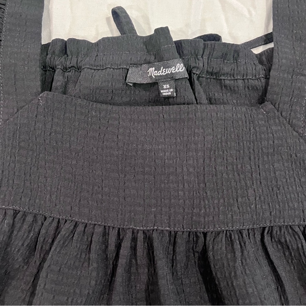 Madewell Textured Black Sleeveless Top - Picture 2 of 9